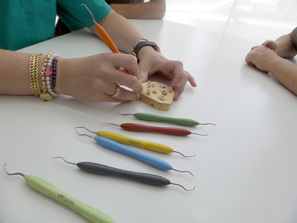 periodoncia sangrado encías Rubí