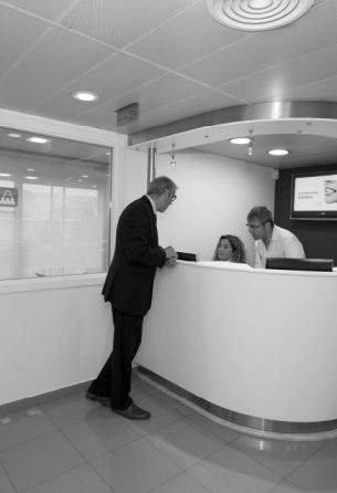 30 aniversario clínica dental en Terrassa 30 aniversario clínica dental en Terrassa