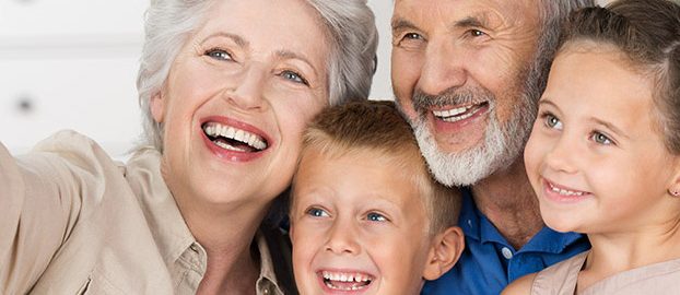 En Clínica Dental Can Parellada cuidamos la salud dental de toda la familia